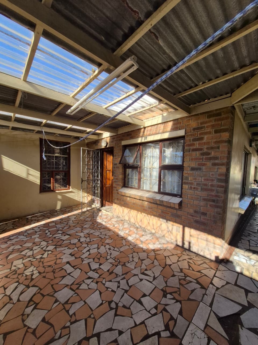 Commercial Property for Sale in Southernwood Eastern Cape